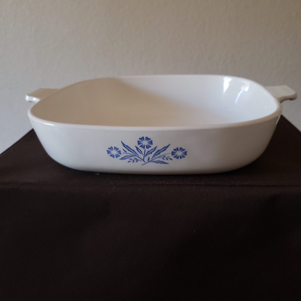 VTG Corning Ware Pyroceram Blue Cornflower Glass Ceramic P-10-B 10in casserole